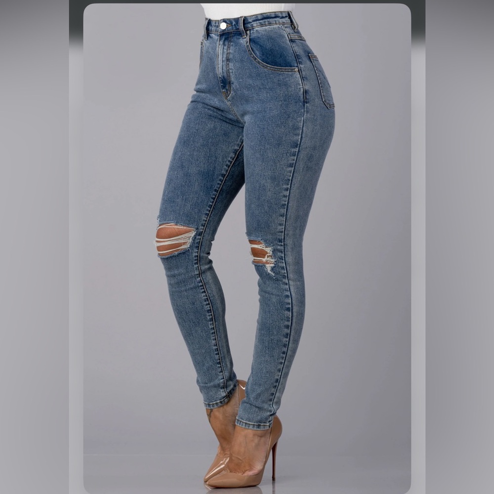 By Egreis: Women's Blue Distressed Jeans